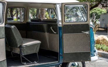 Volkswagen-Microbus-1964-Blue-Metallic-26