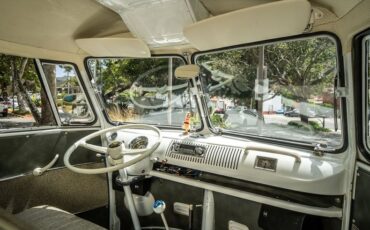 Volkswagen-Microbus-1964-Blue-Metallic-28