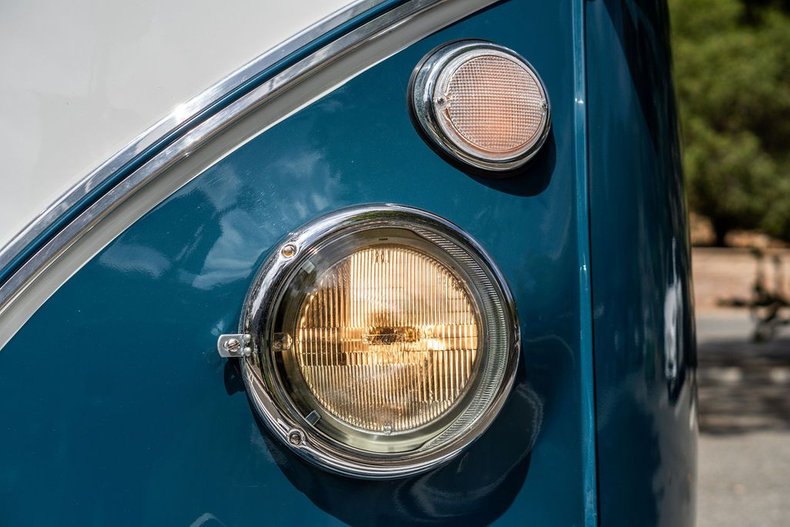 Volkswagen-Microbus-1964-Blue-Metallic-42