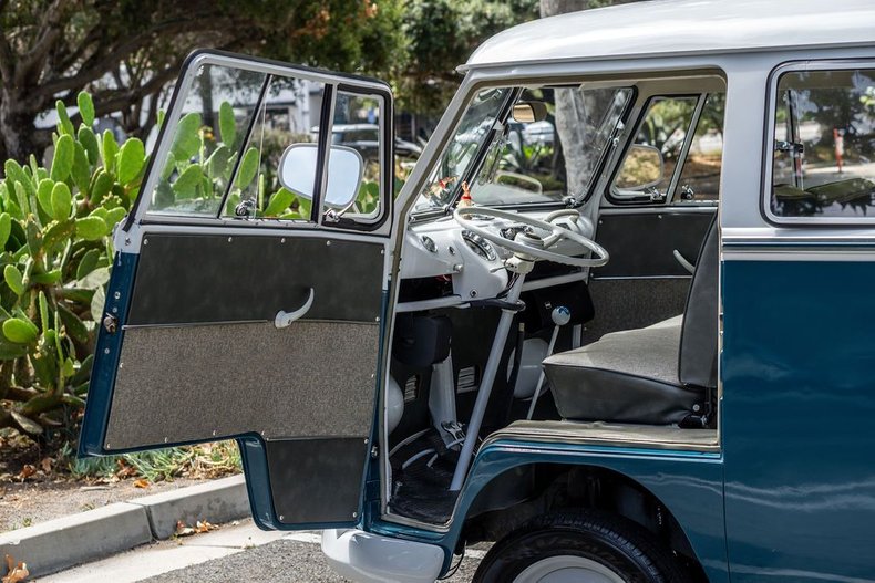 Volkswagen-Microbus-1964-Blue-Metallic-8