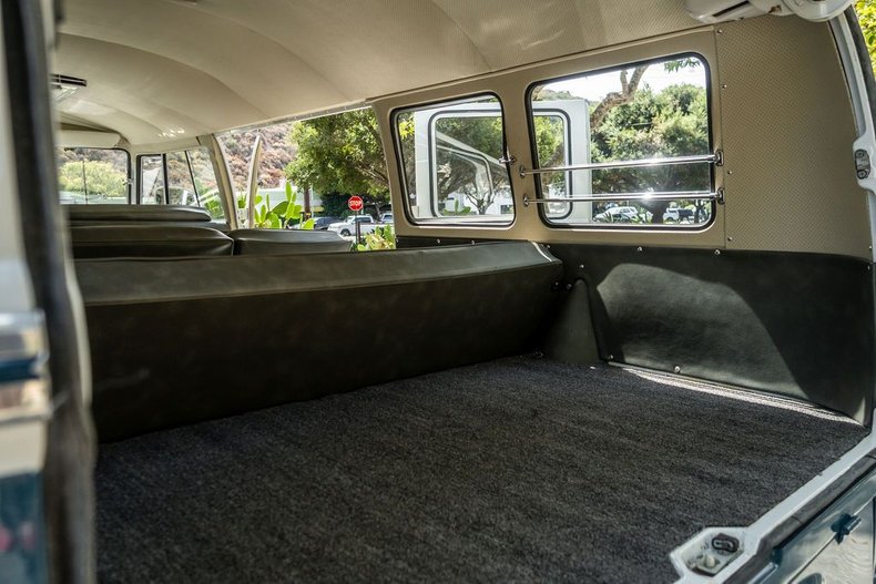 Volkswagen-Microbus-1964-Blue-Metallic