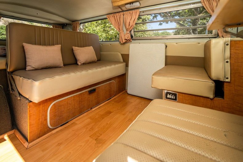Volkswagen-Other-1968-Orange-Copper-Tan-12