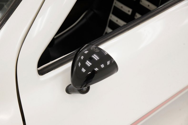Volkswagen-Other-1969-White-Black-10