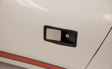 Volkswagen-Other-1969-White-Black-11