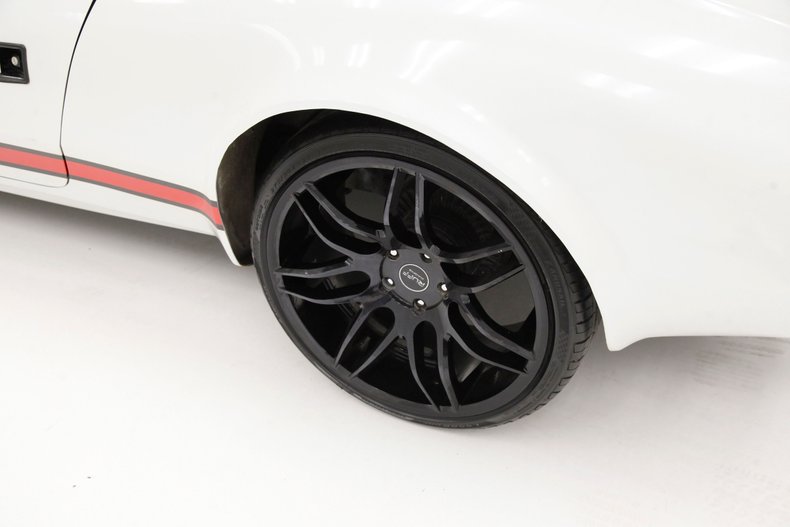 Volkswagen-Other-1969-White-Black-13