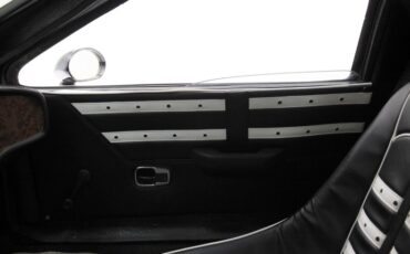 Volkswagen-Other-1969-White-Black-31