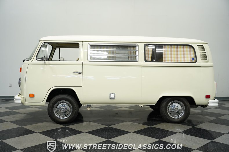 Volkswagen-Other-1973-Pastel-White-Dark-Beige-1