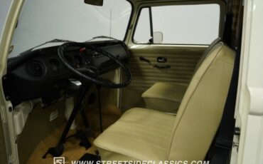 Volkswagen-Other-1973-Pastel-White-Dark-Beige-3
