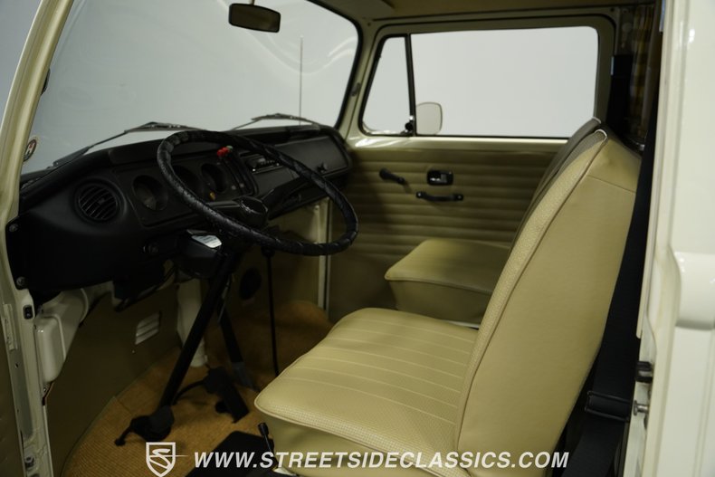 Volkswagen-Other-1973-Pastel-White-Dark-Beige-3
