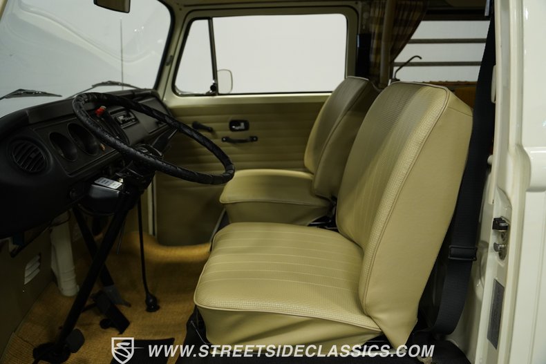 Volkswagen-Other-1973-Pastel-White-Dark-Beige-42