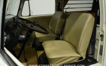 Volkswagen-Other-1973-Pastel-White-Dark-Beige-47