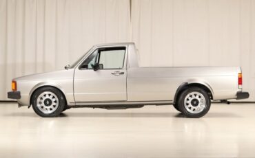 Volkswagen-Rabbit-1982-Pickup-Truck-1