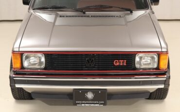 Volkswagen-Rabbit-1982-Pickup-Truck-12