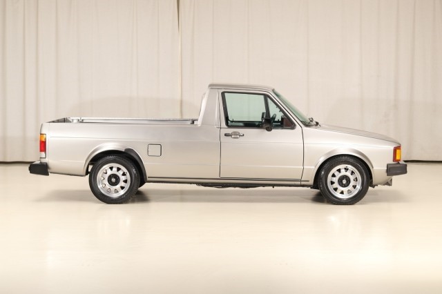 Volkswagen-Rabbit-1982-Pickup-Truck-21