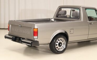 Volkswagen-Rabbit-1982-Pickup-Truck-27