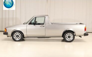 Volkswagen-Rabbit-1982-Pickup-Truck