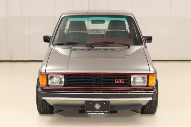 Volkswagen-Rabbit-1982-Pickup-Truck-9