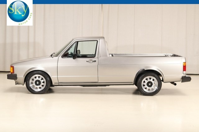 Volkswagen-Rabbit-1982-Pickup-Truck