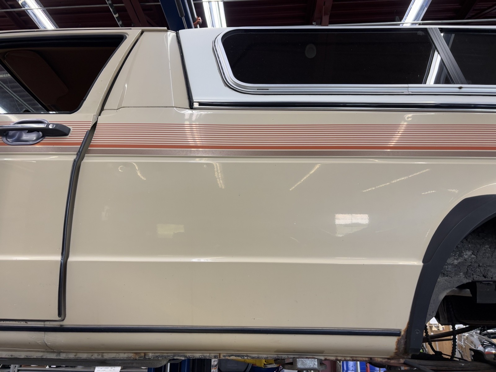Volkswagen-Rabbit-Pickup-1982-10