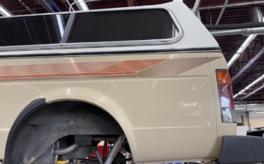 Volkswagen-Rabbit-Pickup-1982-11