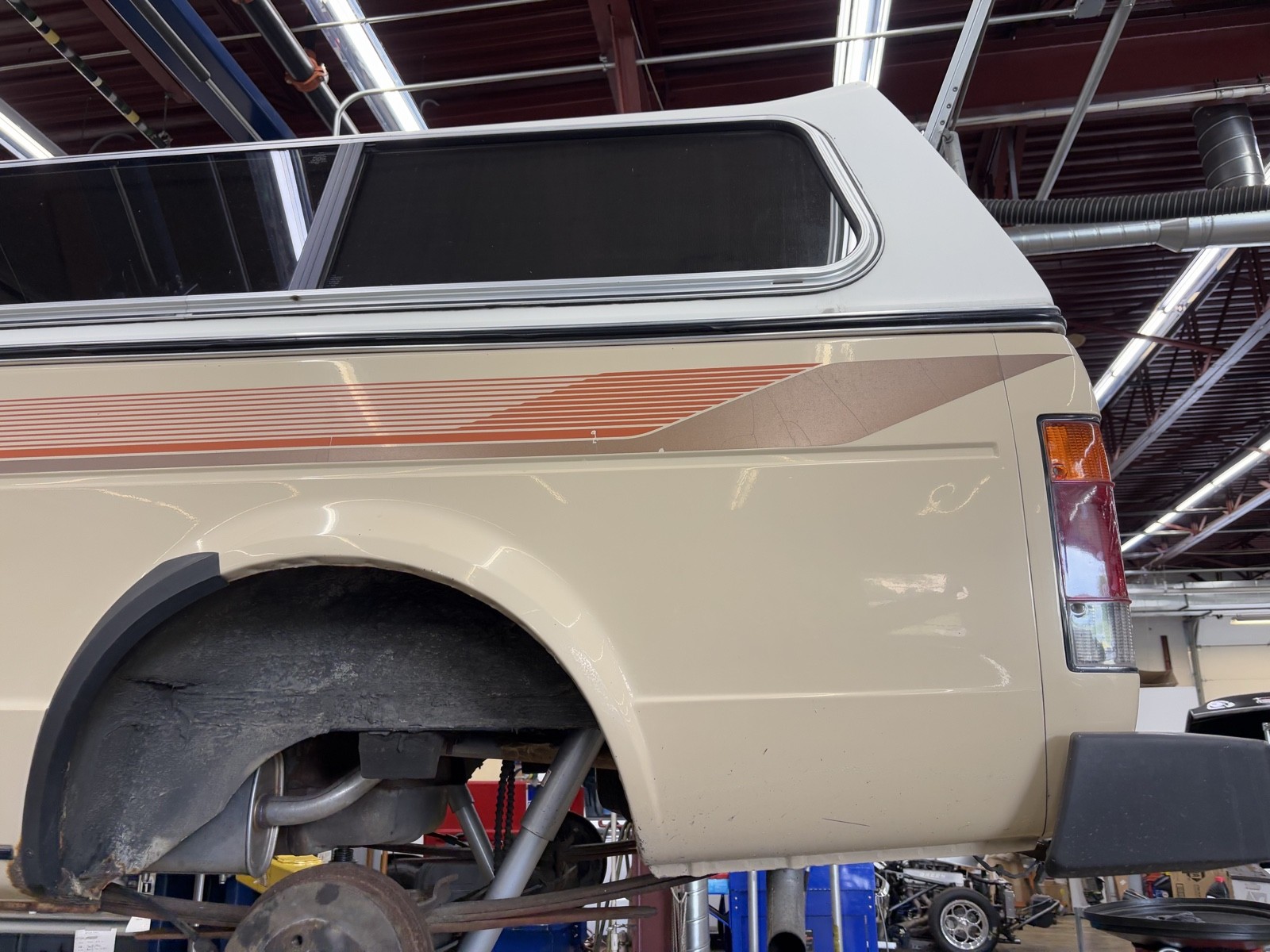 Volkswagen-Rabbit-Pickup-1982-11
