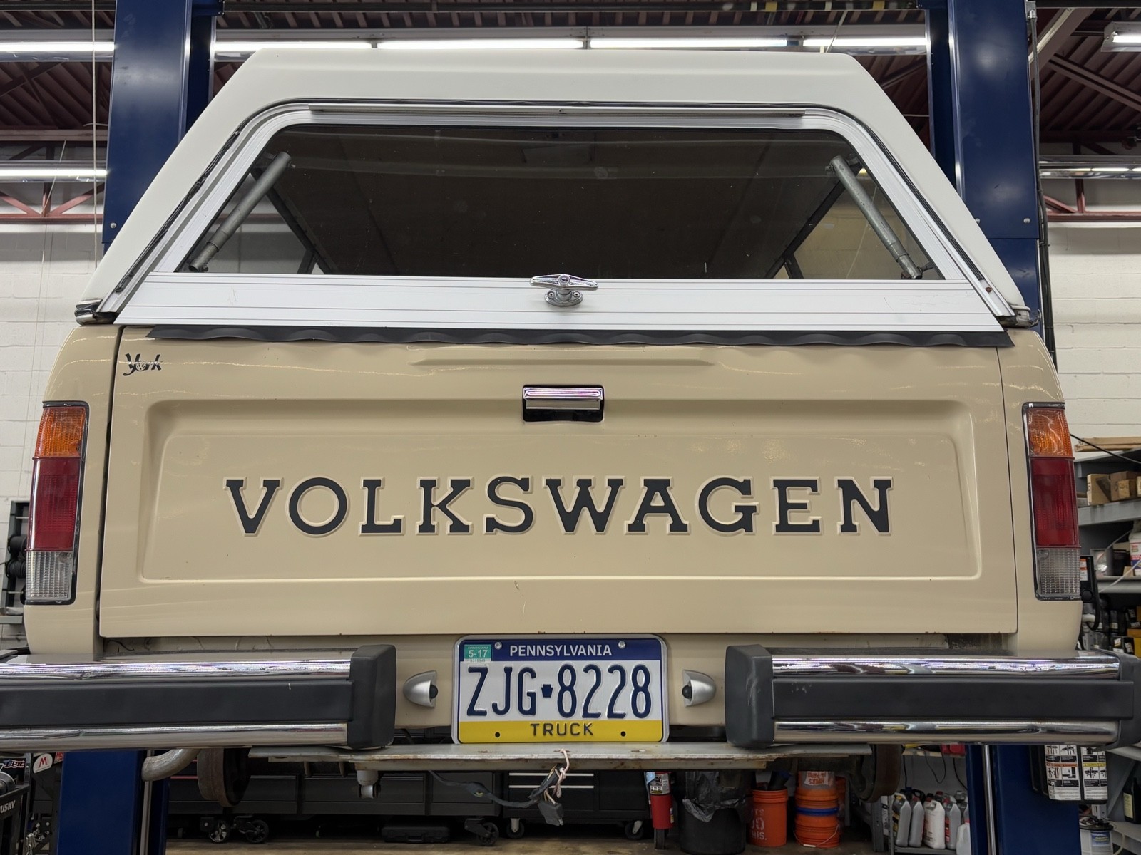 Volkswagen-Rabbit-Pickup-1982-16