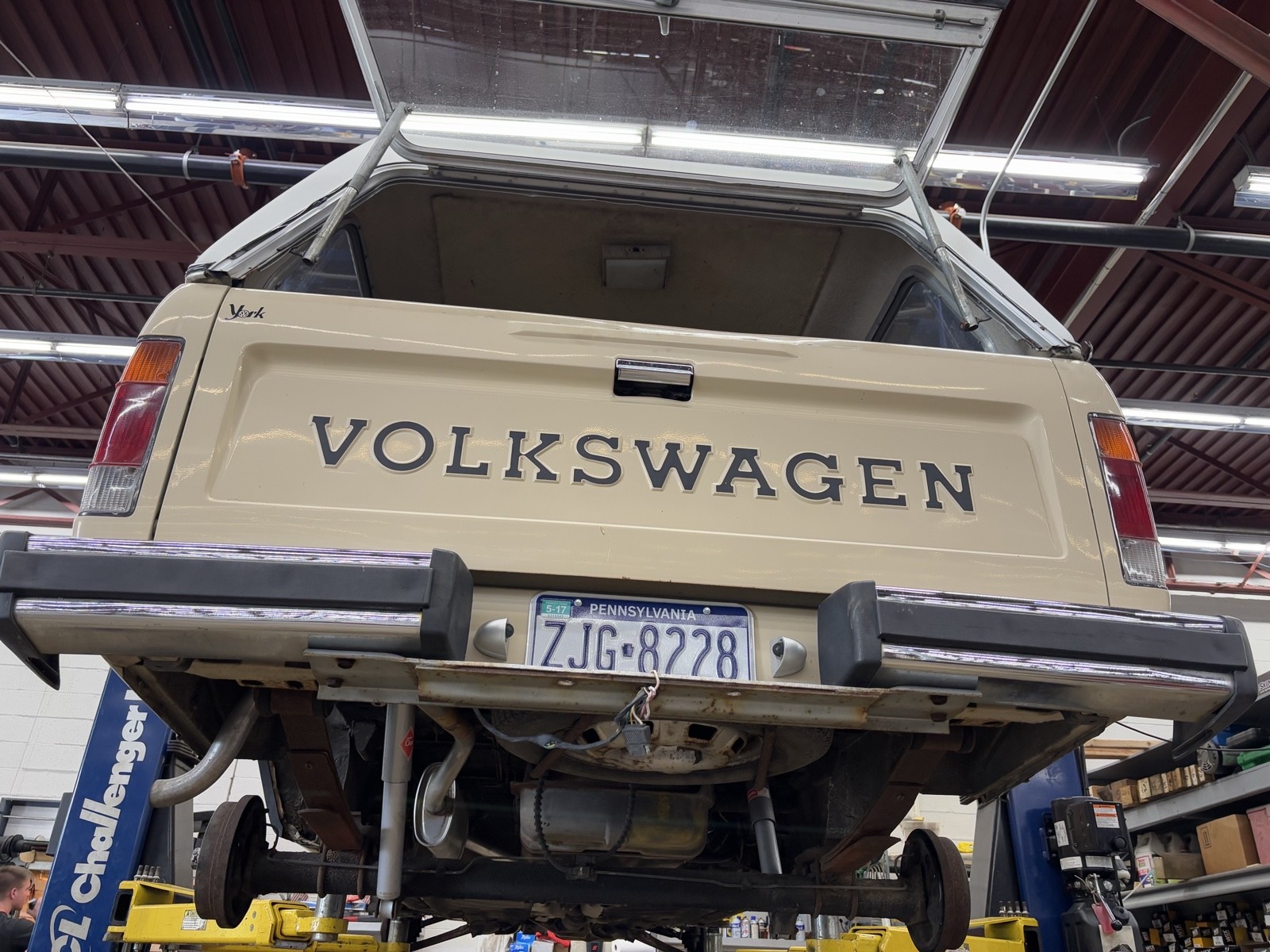 Volkswagen-Rabbit-Pickup-1982-19