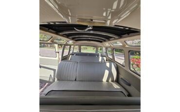Volkswagen-Samba-1962-Sealing-Wax-RedL53-Beige-Grey-L472-14
