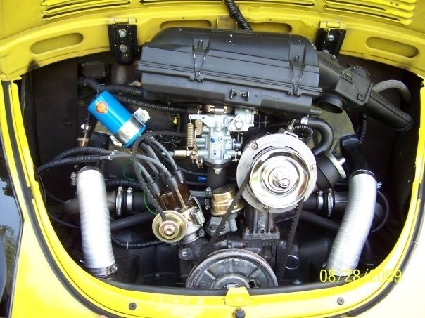 Volkswagen-Super-Beetle-1974-Compact-35