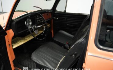 Volkswagen-Super-beetle-1971-Peach-Black-1