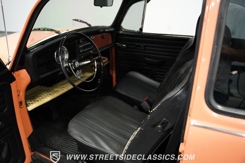 Volkswagen-Super-beetle-1971-Peach-Black-1