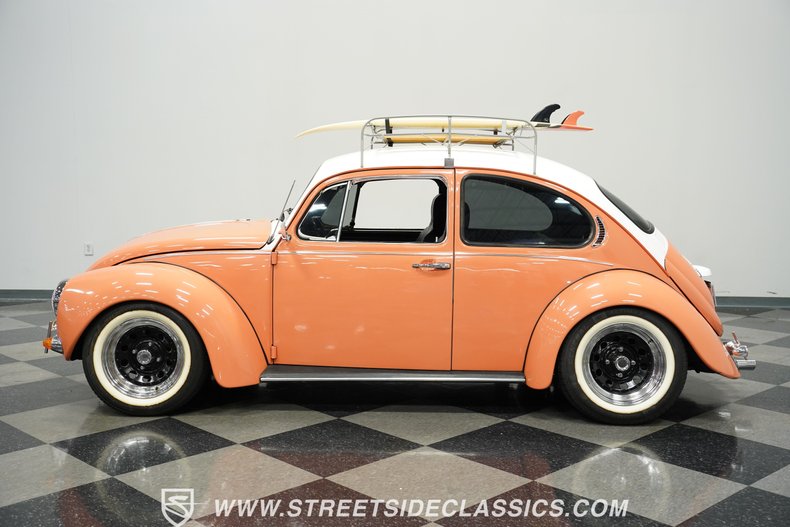 Volkswagen-Super-beetle-1971-Peach-Black-13