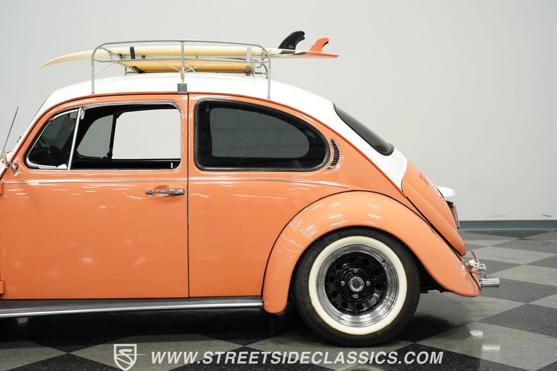 Volkswagen-Super-beetle-1971-Peach-Black-31