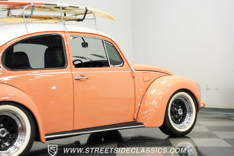 Volkswagen-Super-beetle-1971-Peach-Black-35