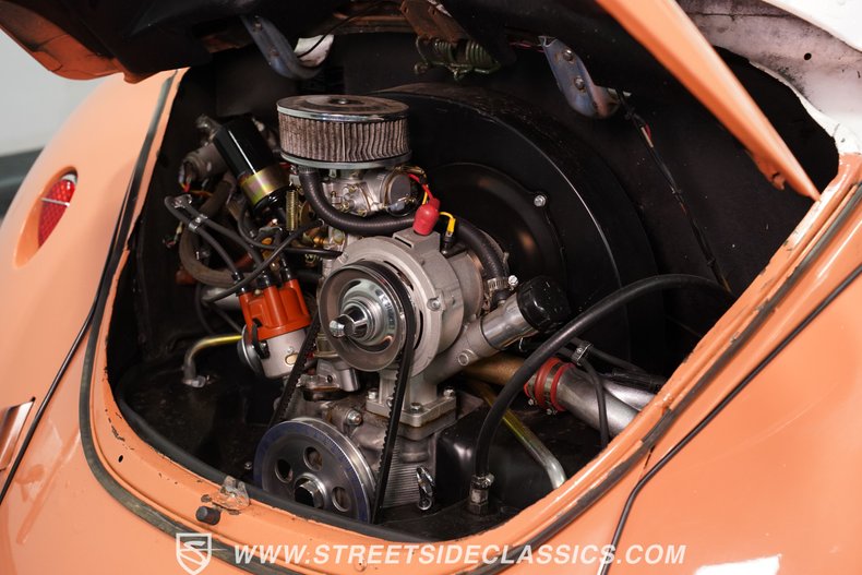 Volkswagen-Super-beetle-1971-Peach-Black-39