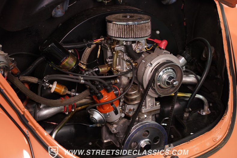 Volkswagen-Super-beetle-1971-Peach-Black-42