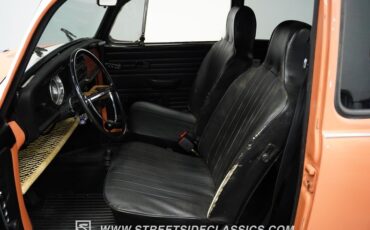 Volkswagen-Super-beetle-1971-Peach-Black-45