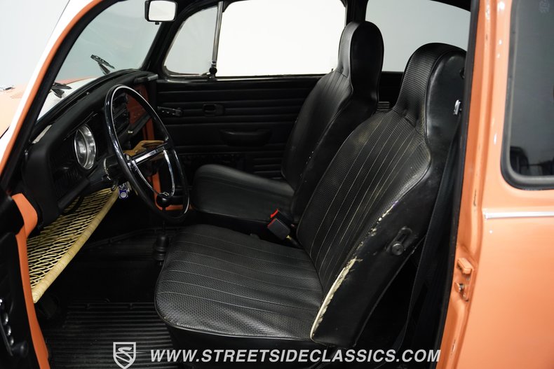 Volkswagen-Super-beetle-1971-Peach-Black-45