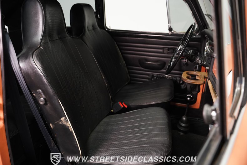 Volkswagen-Super-beetle-1971-Peach-Black-6