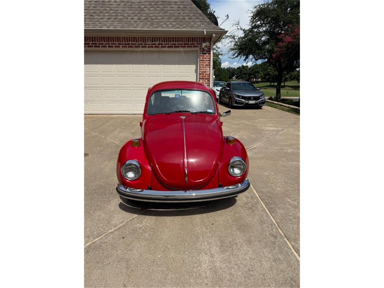 Volkswagen-Super-beetle-1973-red-blac-1