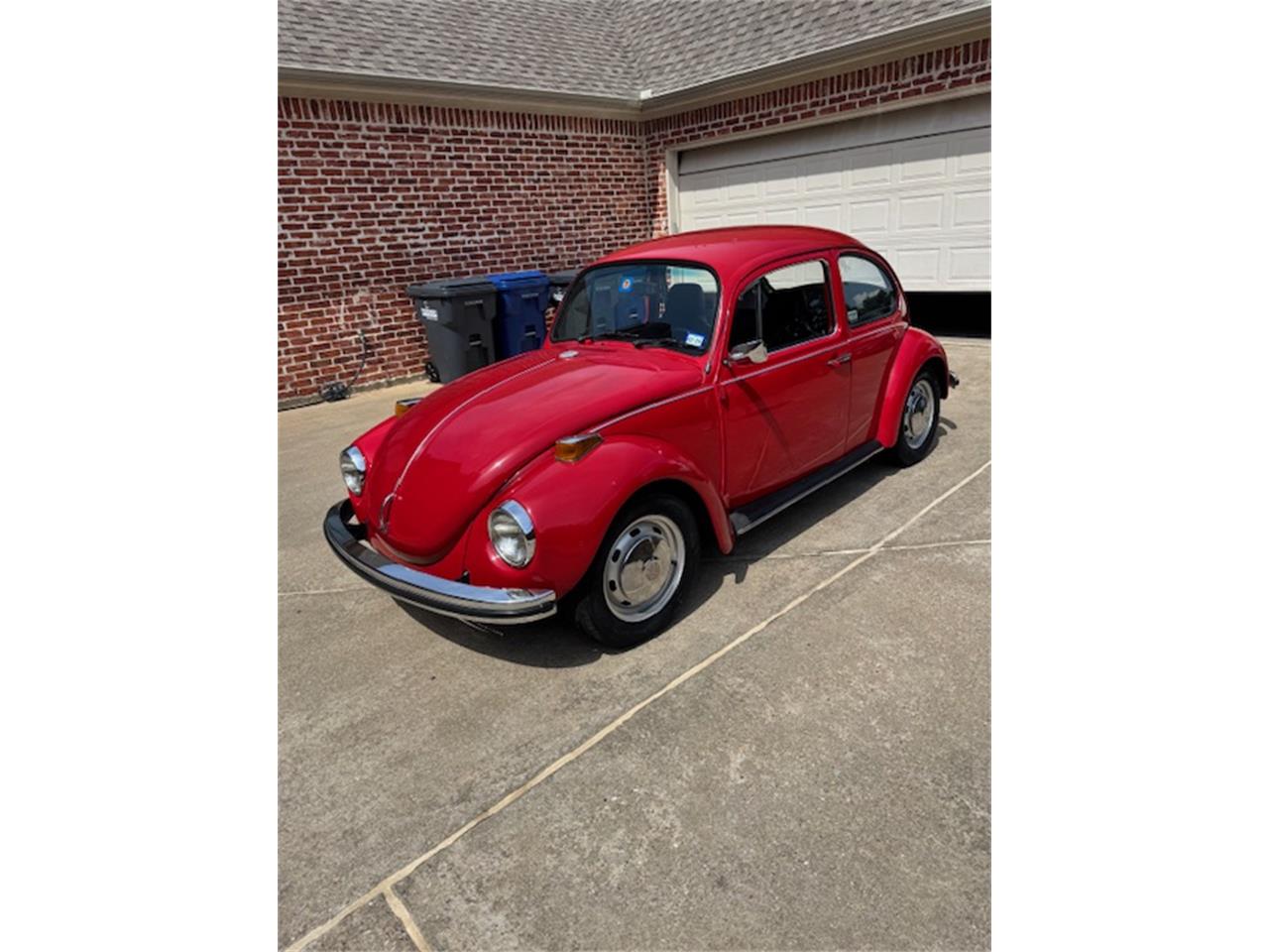 Volkswagen-Super-beetle-1973-red-blac-16