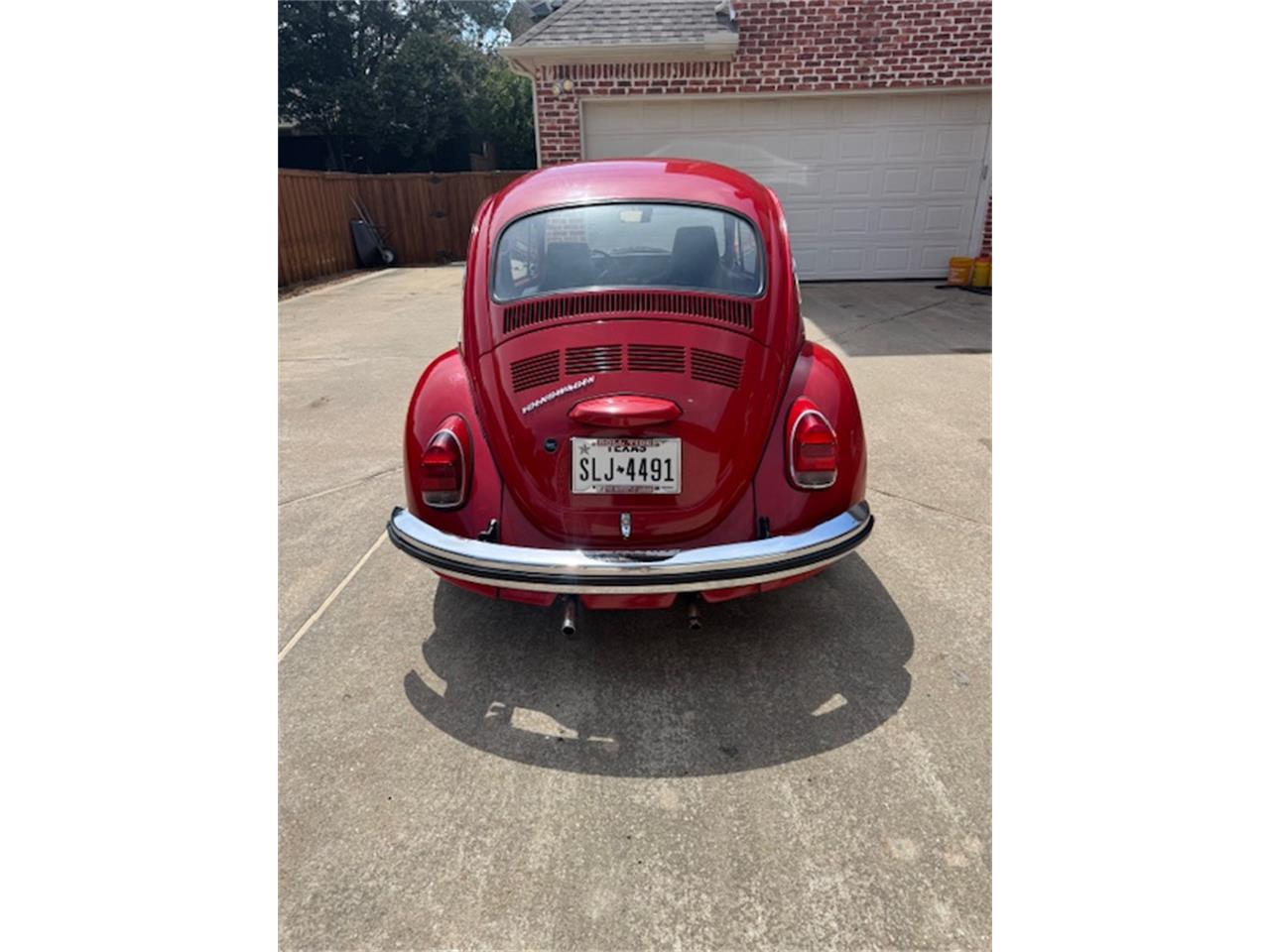 Volkswagen-Super-beetle-1973-red-blac-5