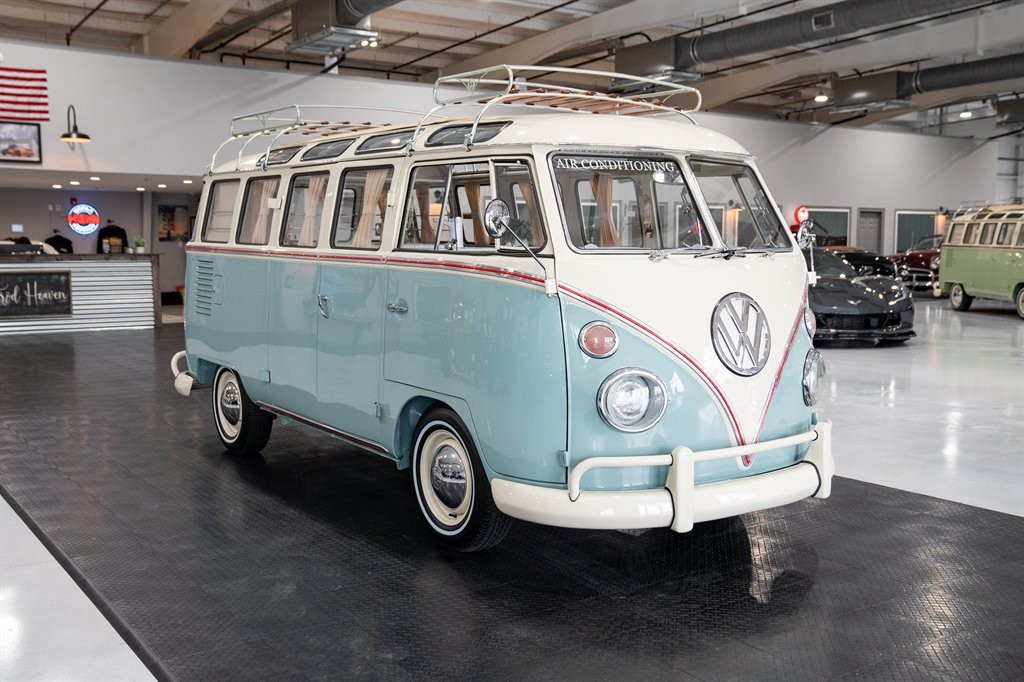 Volkswagen-T1-BUS-1974-Van-12