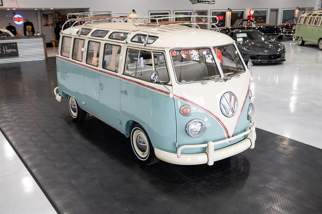 Volkswagen-T1-BUS-1974-Van-13