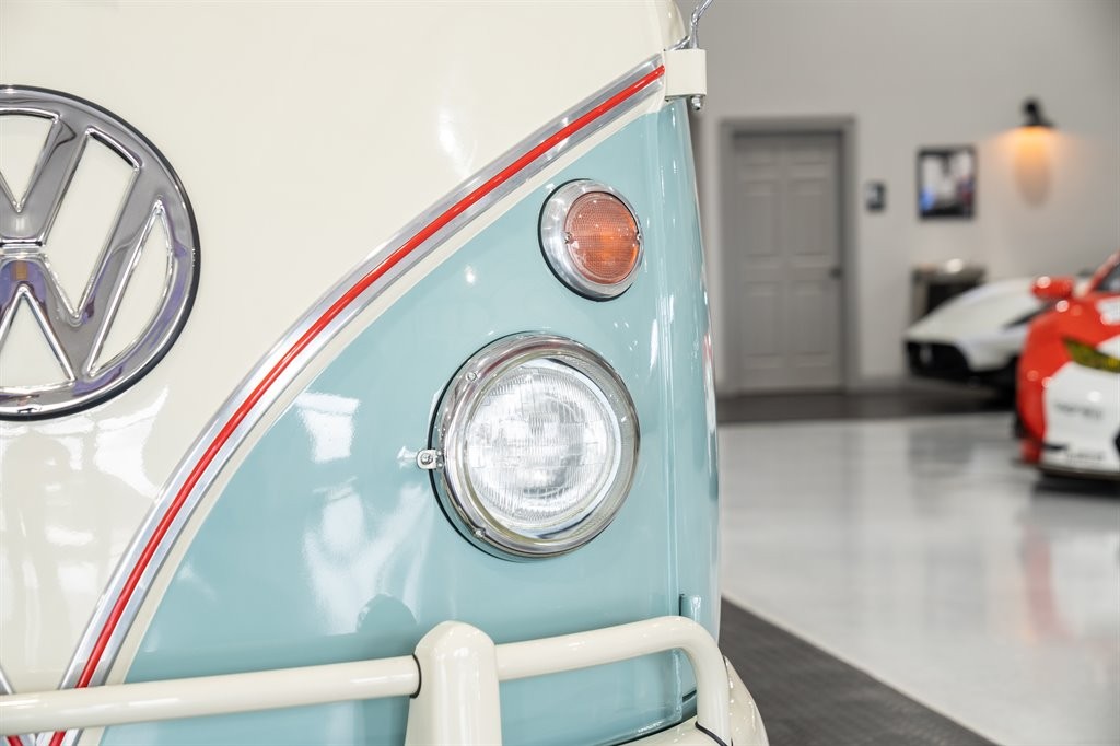 Volkswagen-T1-BUS-1974-Van-15