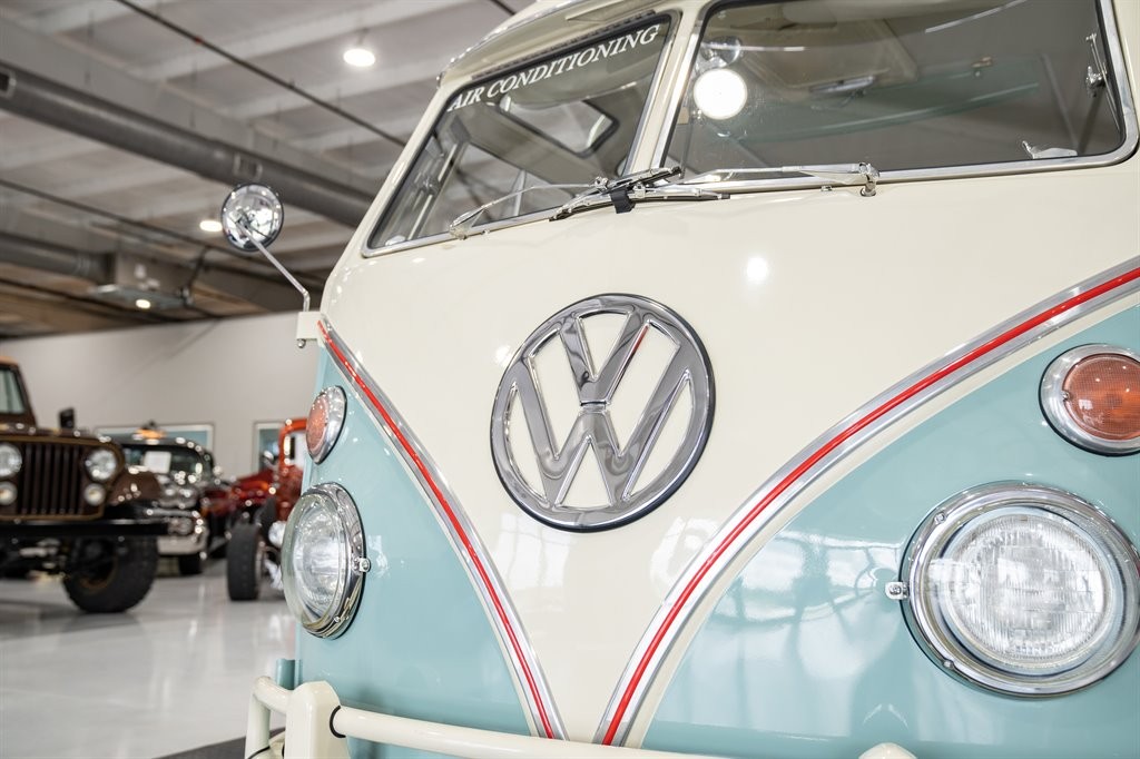 Volkswagen-T1-BUS-1974-Van-17