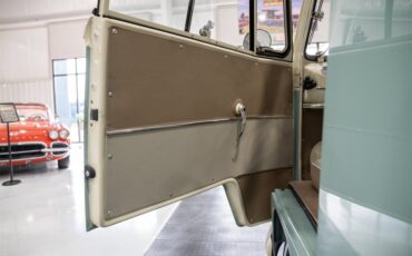 Volkswagen-T1-BUS-1974-Van-31
