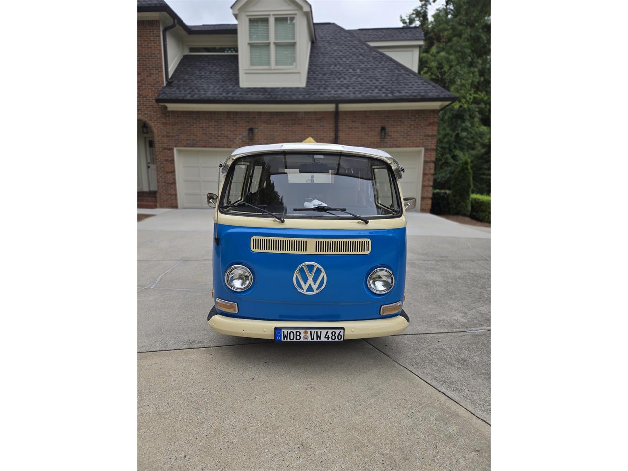 Volkswagen-Type-2-1971-Blue-Brown-1