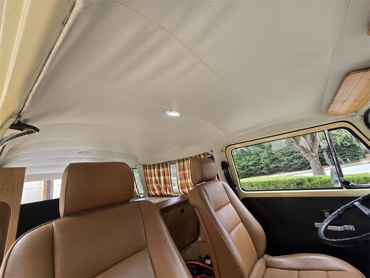 Volkswagen-Type-2-1971-Blue-Brown-18