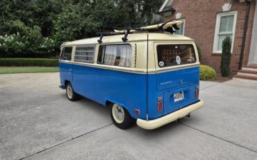 Volkswagen-Type-2-1971-Blue-Brown-8